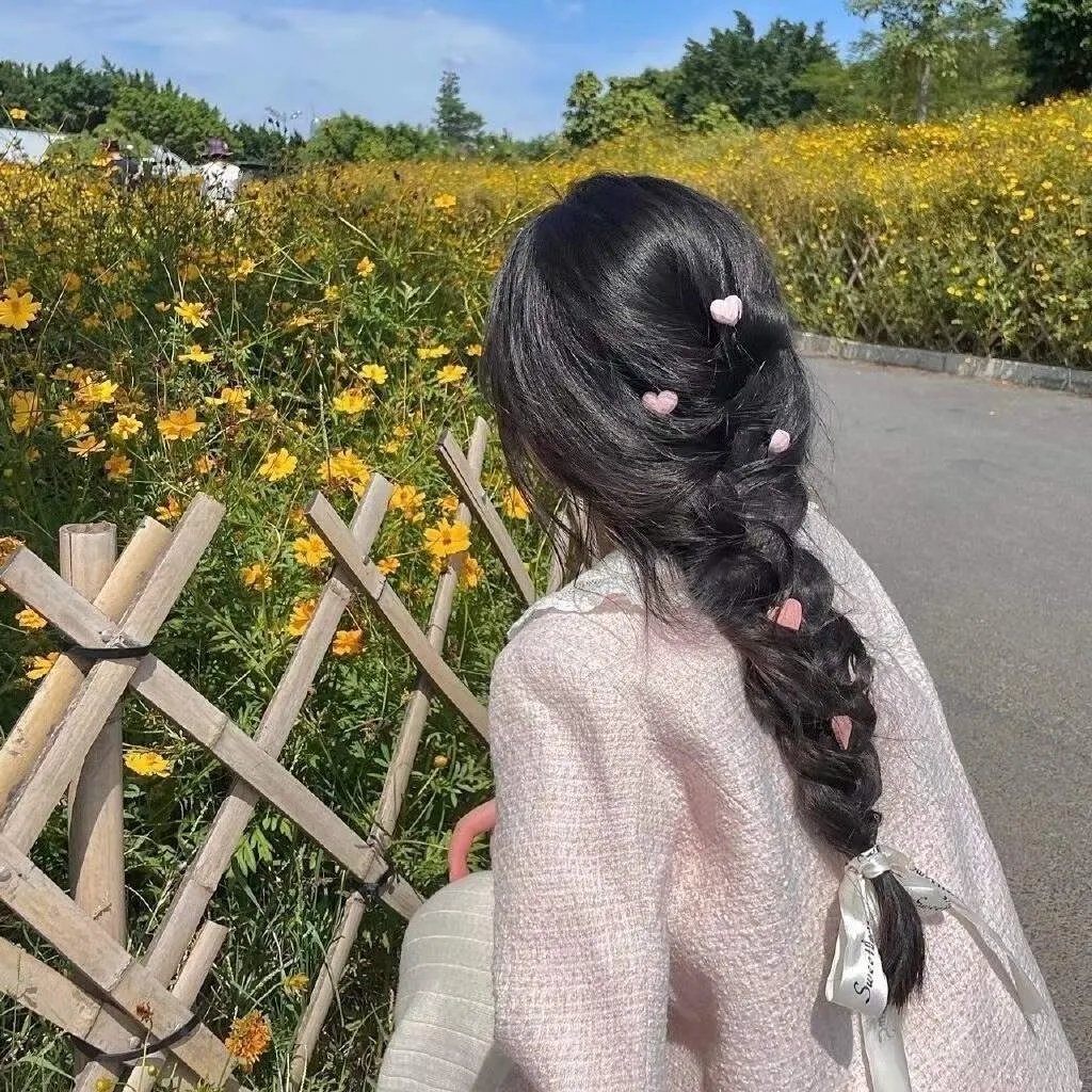 阳光小美女 封面